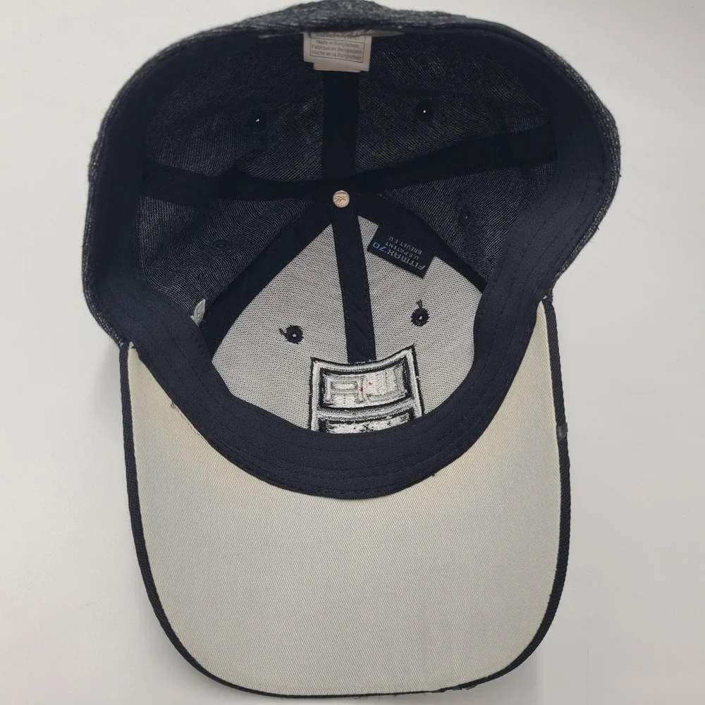 Youth Los Angeles Kings Hat Fitted One Size Reebok Gray Black NHL Hockey Logo